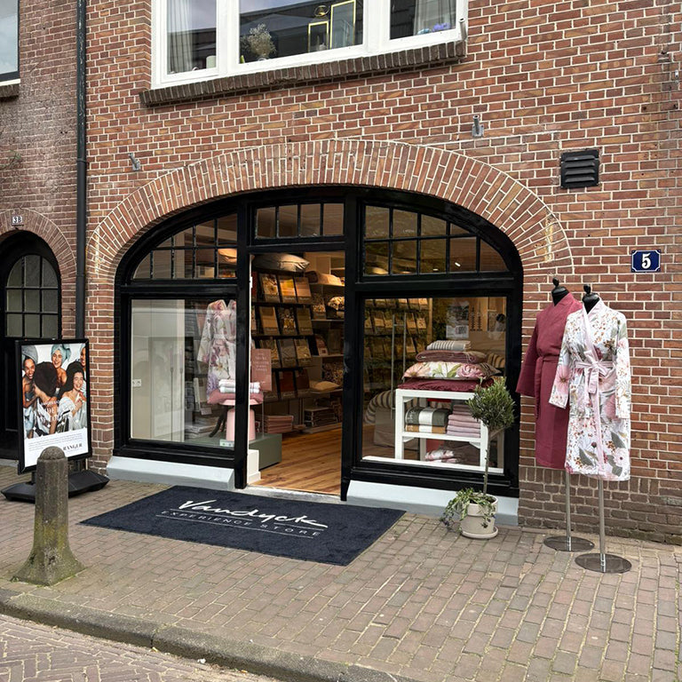 Laren — Vandyck Experience Store
