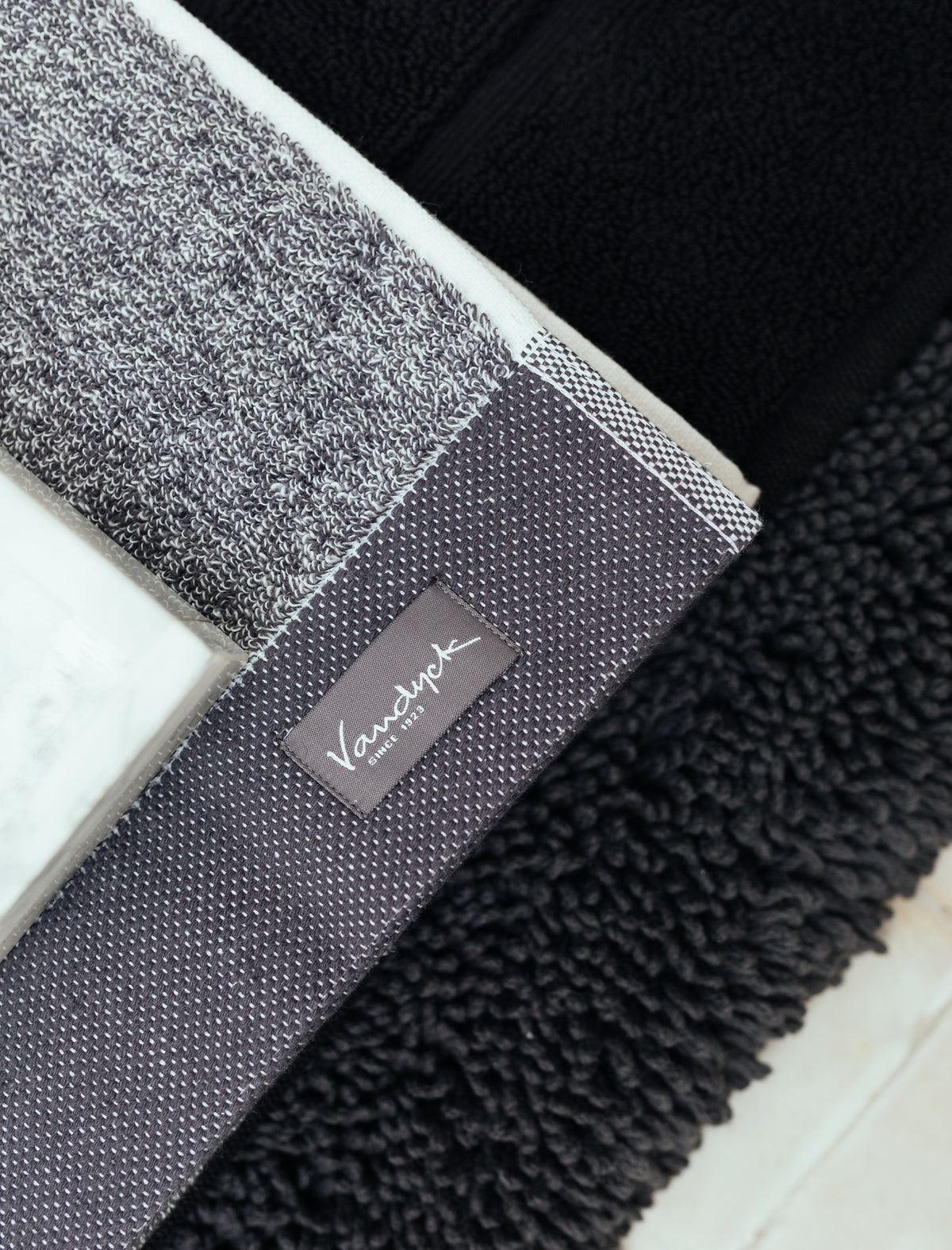 HOME UNI badlaken | off black