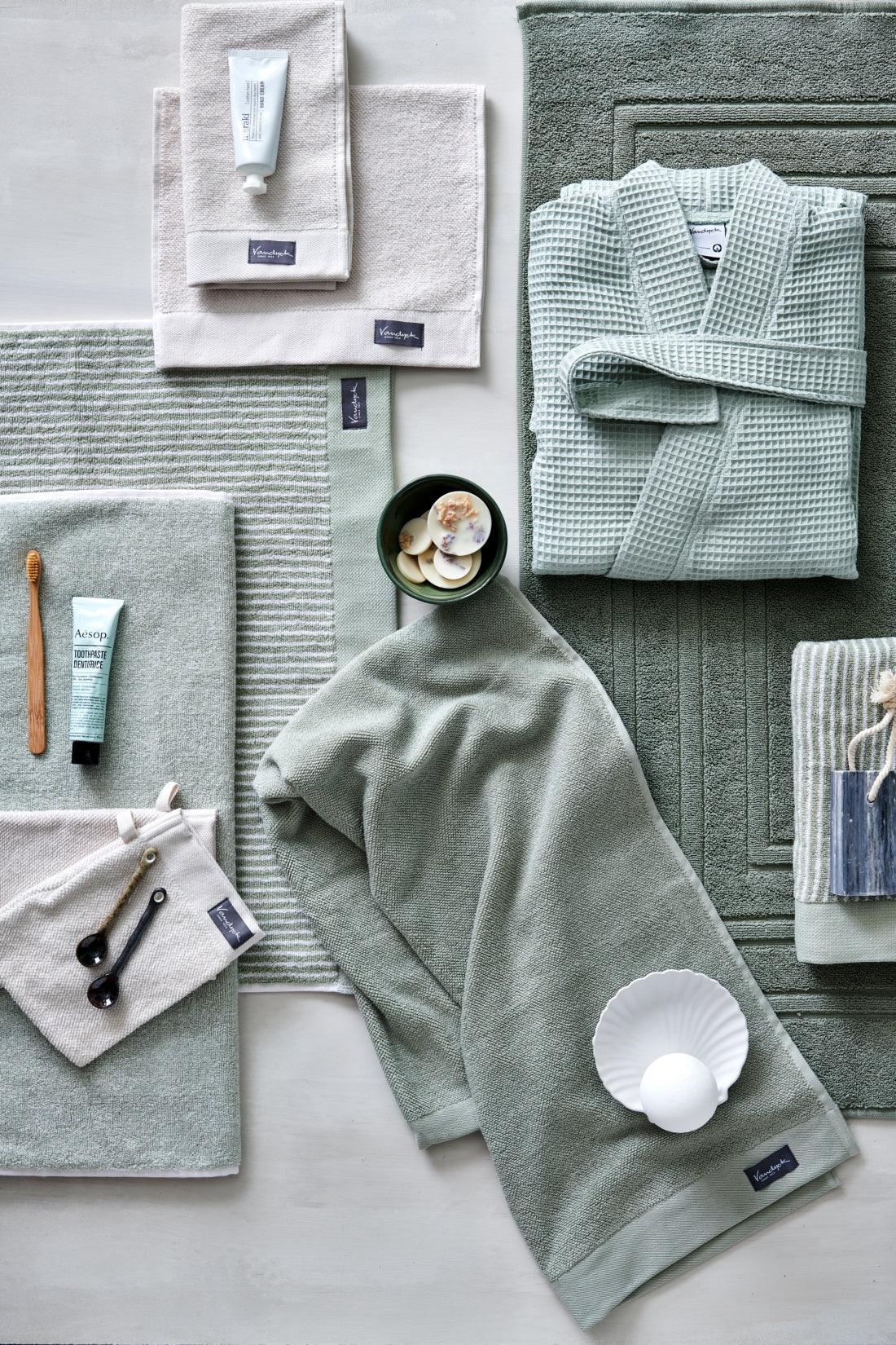 HOME TOWEL MOULINE | smoke green
