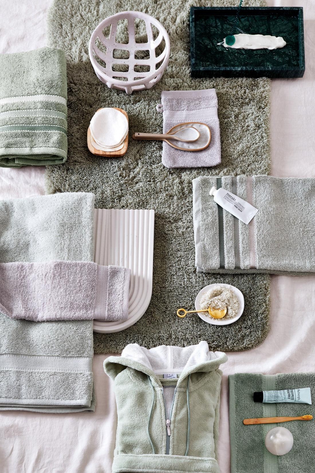 PRESTIGE PLAIN badgoed | pale olive