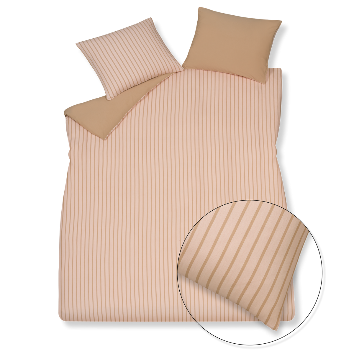 Pure 92 sepia pink dekbedovertrek heeft praline strepen op een zacht roze achtergrond, gemaakt van een combinatie van bamboe en katoen. De achterkant van het dekbedovertrek is effen praline,&nbsp; gemaakt van katoensatijn. De kussens hebben aan de voorkant de strepen en aan de andere kant is het effen praline.
