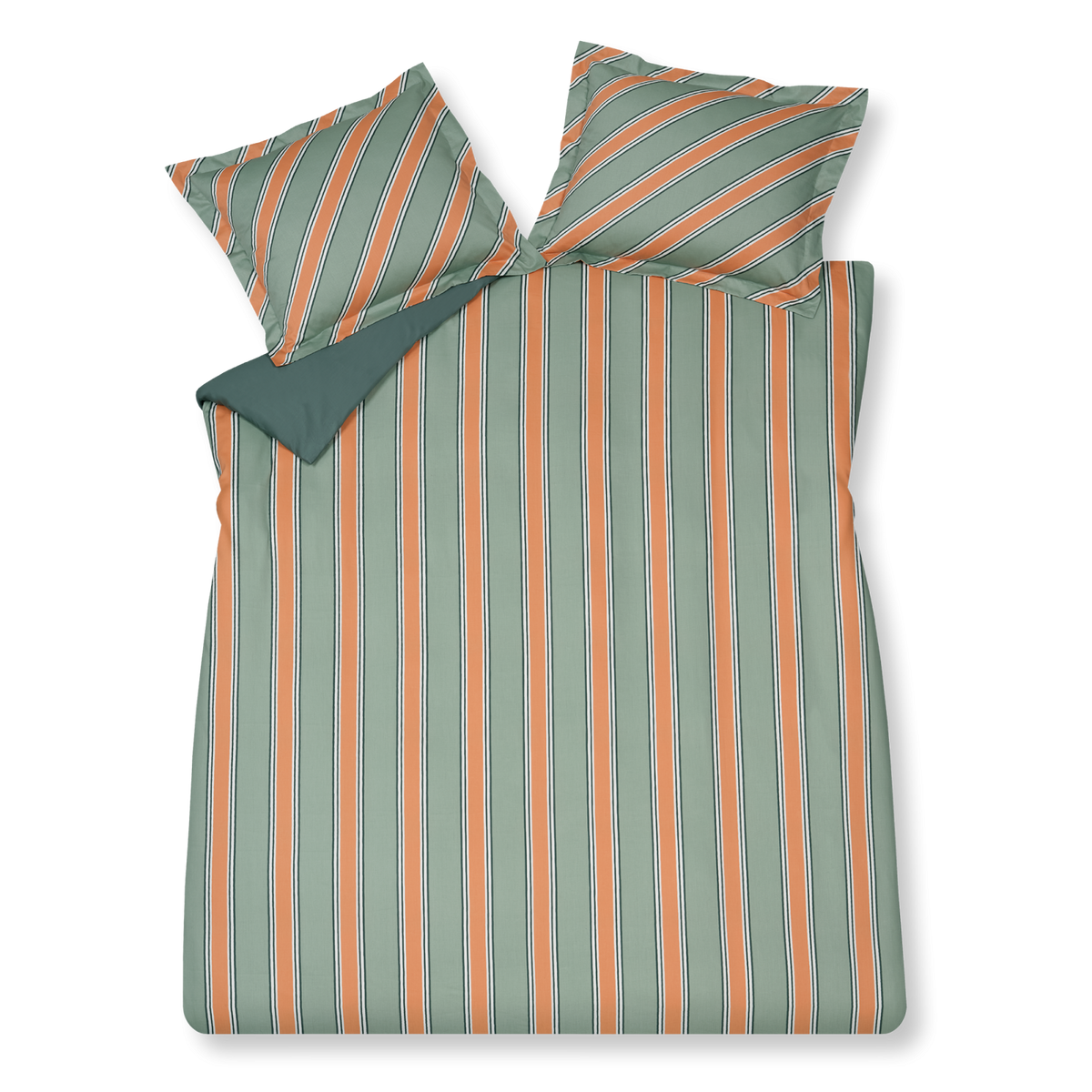 Preppy Stripe smoke green dekbedovertrek heeft brede oranje en groene stroken met fijne donkergroene en witte lijnen ertussen. De achterkant van het dekbedovertrek is effen donkergroen