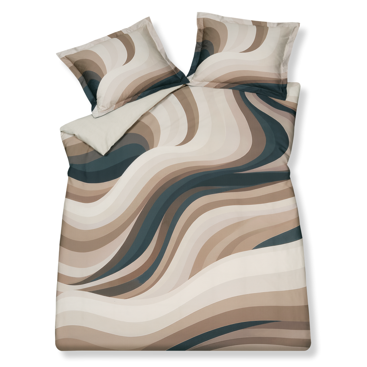 Espresso Lane multi dekbedovertrek heeft golvende lijnen in verschillende tinten beige en bruin. De achterkant van het dekbedovertrek is effen cream tan kleur. De kussens hebben aan beide zijden een gedeelte van het partoon. 