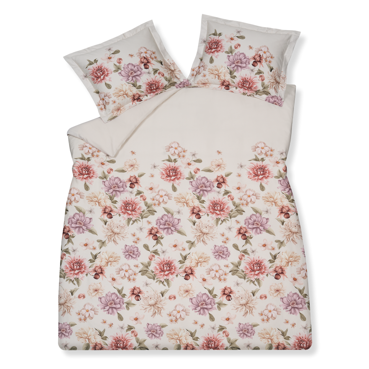 Harmony cream tan dekbedovertrek heeft sierlijke rode, paarse en beige bloemen die geschilderd lijken met veel diepte door de schaduwwerking op een cream tan achtergrond. De achterkant van het dekbedovertrek is effen cream tan. De kussens hebben aan beide zijden op een gedeelte een aantal bloemen. 